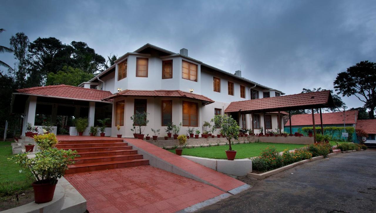 Вилла Ama Plantation Trails Coorg Gonikoppal Экстерьер фото